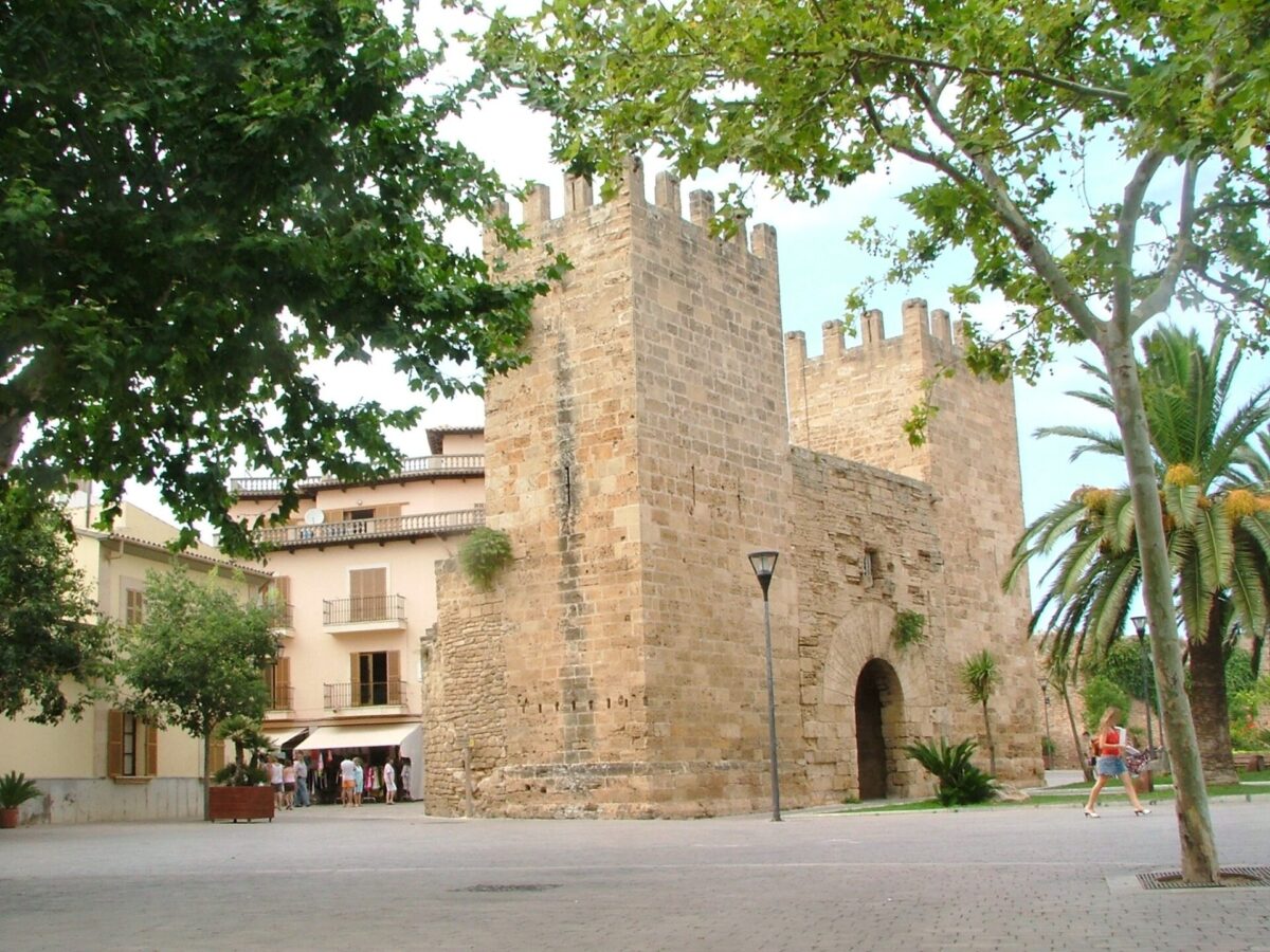 Ayudas Alcudia_porta_moll