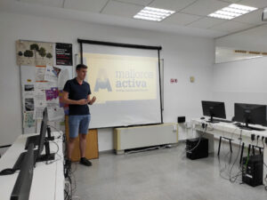 Sergi Cañellas, técnico de Mallorca Activa, en un momento de su intervención en la Jornada de Digitalización celebrada en Esporles.